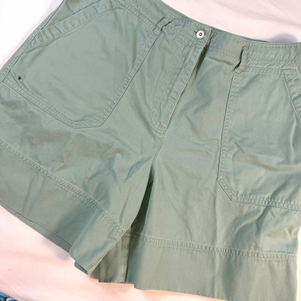 Lauren Ralph Lauren Shorts Womens 14P Green Chino Petite High Rise